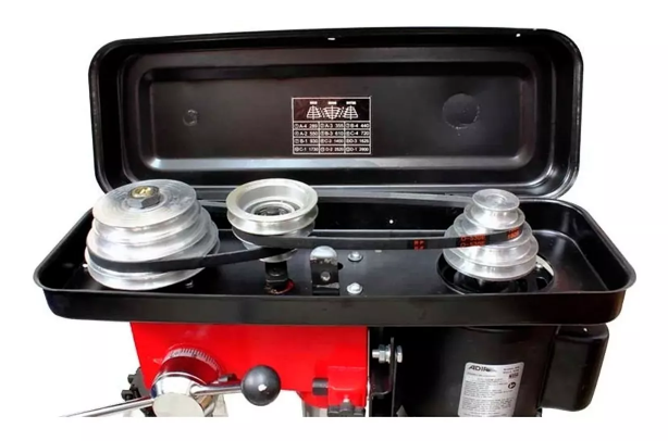 Taladro de piso de 1 1/2 HP Adir 892