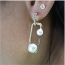 Aretes En Forma De C Con Perlas Y Piedritas Blancas
