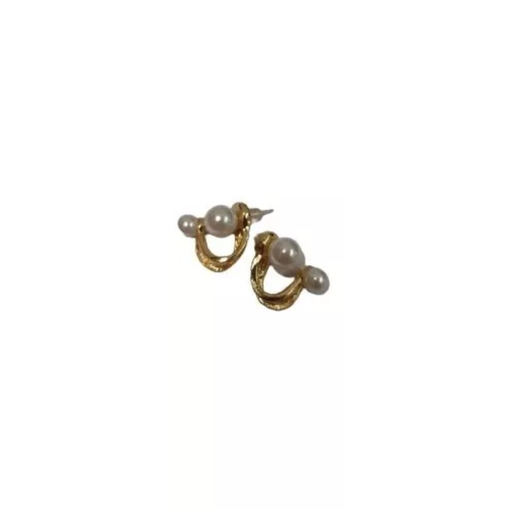 Aretes En Forma De U Con Dos Perlas Blancas